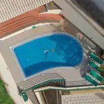 Villa Charming In