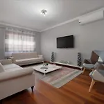 Villa Charming In