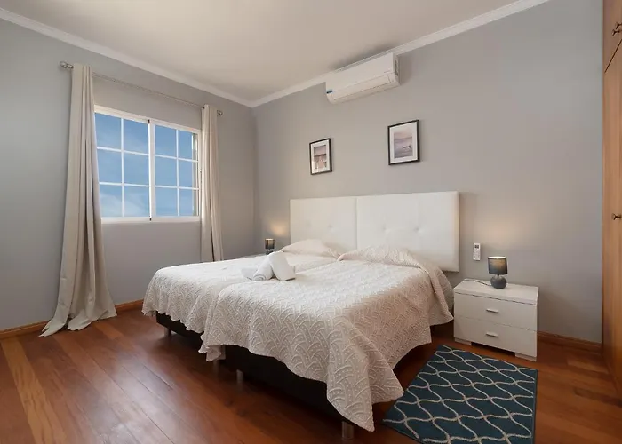 Charming In פונשל